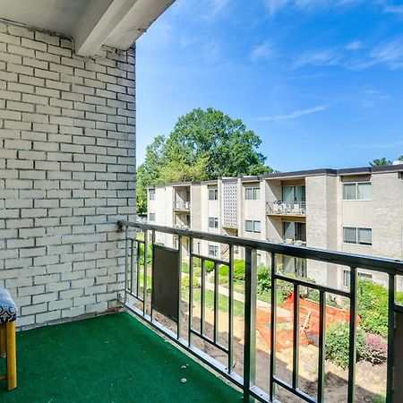 North Bethesda Apartment With Community Pool! Kültér fotó