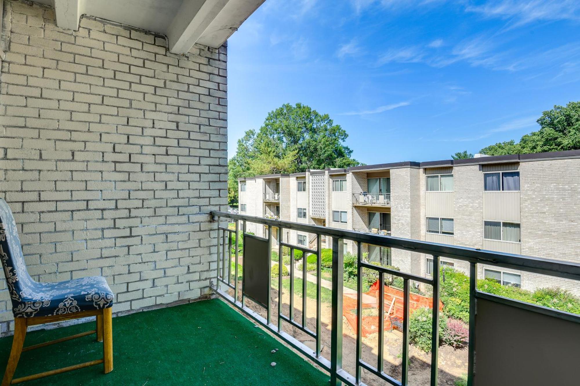 North Bethesda Apartment With Community Pool! Kültér fotó